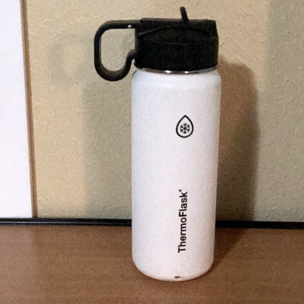 Thermoflask water bottle